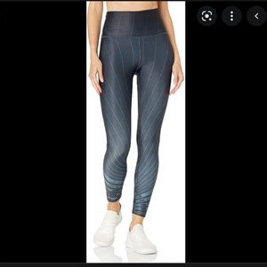 Brand New Maaji Reversible Leggings XXS